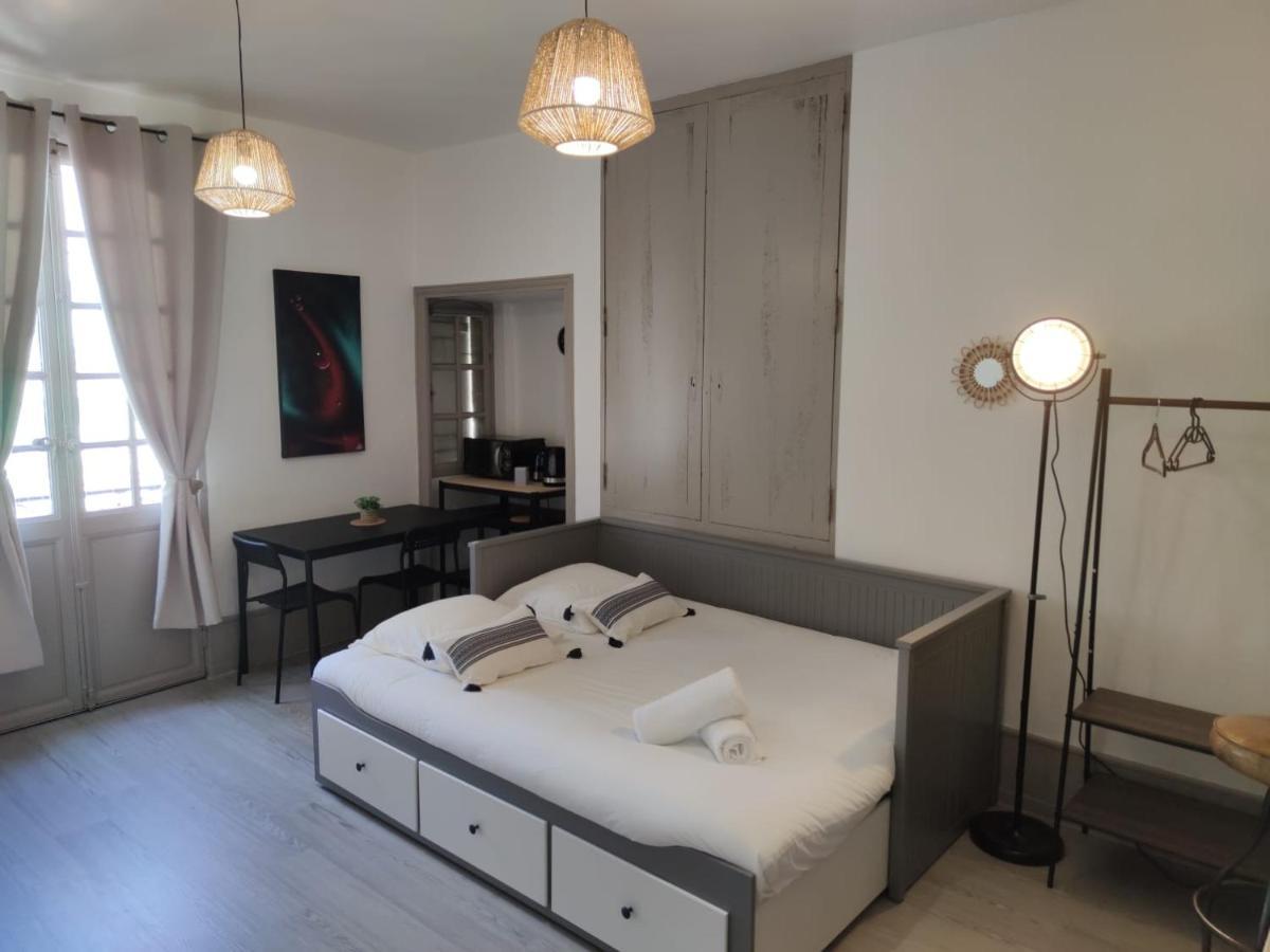 *Les Studios L'Amandine* Perigueux Ngoại thất bức ảnh