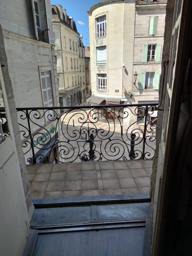 *Les Studios L'Amandine* Perigueux Ngoại thất bức ảnh