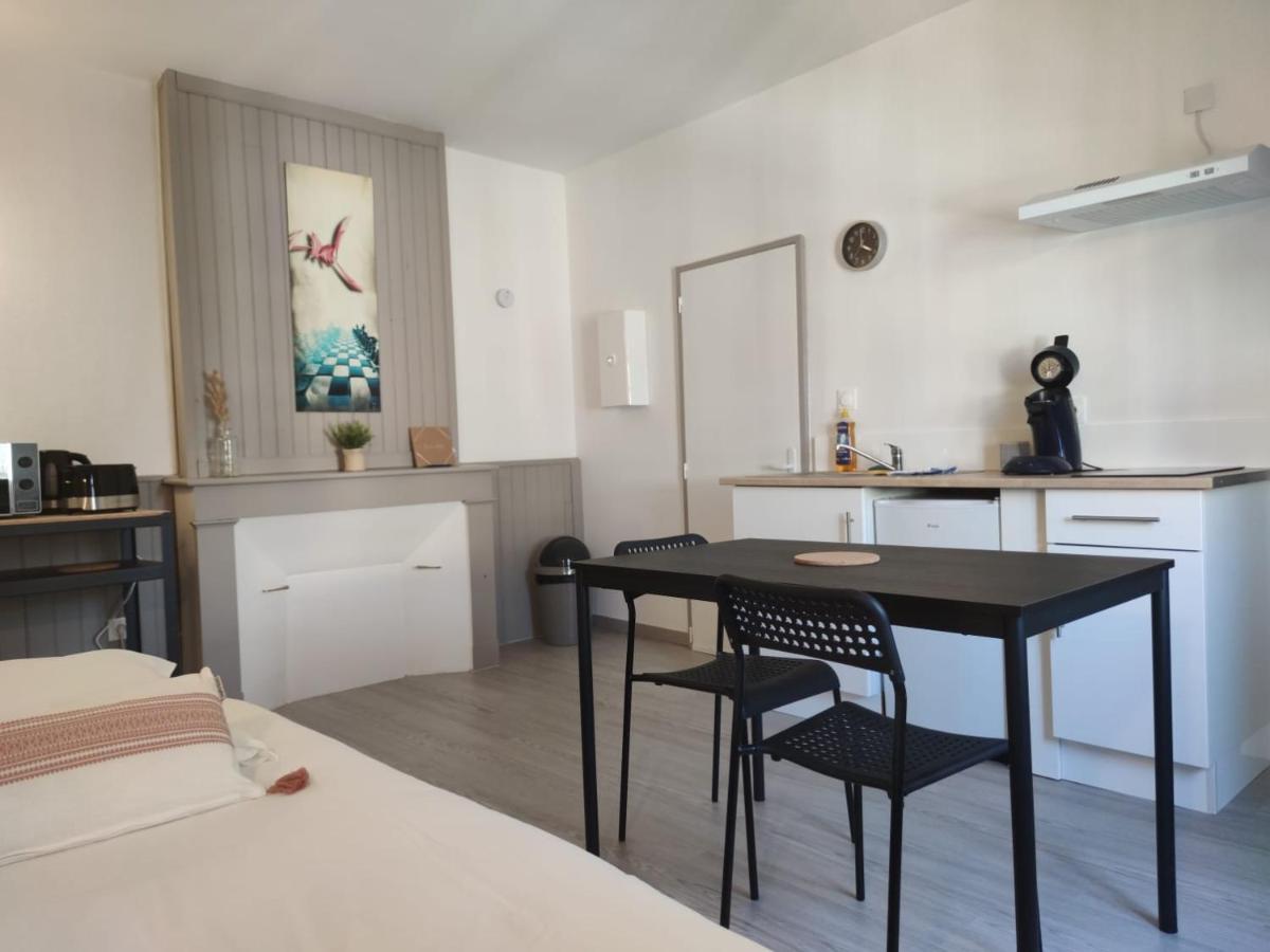 *Les Studios L'Amandine* Perigueux Ngoại thất bức ảnh
