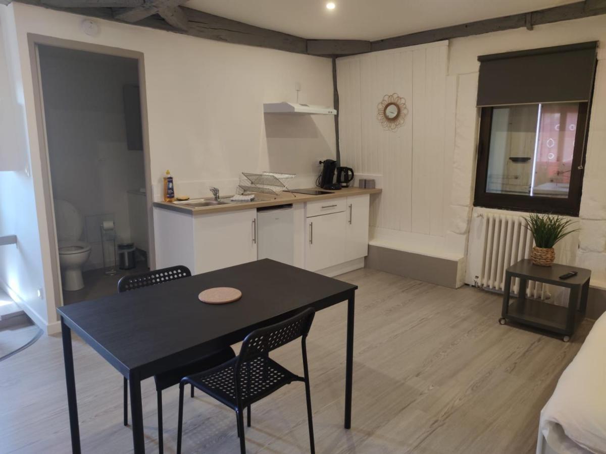 *Les Studios L'Amandine* Perigueux Ngoại thất bức ảnh