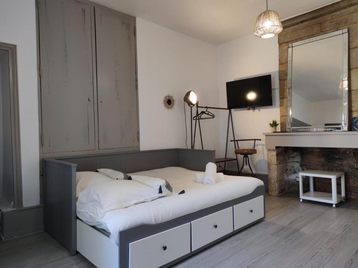*Les Studios L'Amandine* Perigueux Ngoại thất bức ảnh